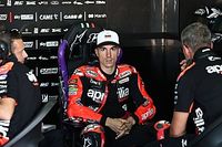 Vi&ntilde;ales: "Iba m&aacute;s r&aacute;pido en la segunda moto con gomas usadas; no es normal"