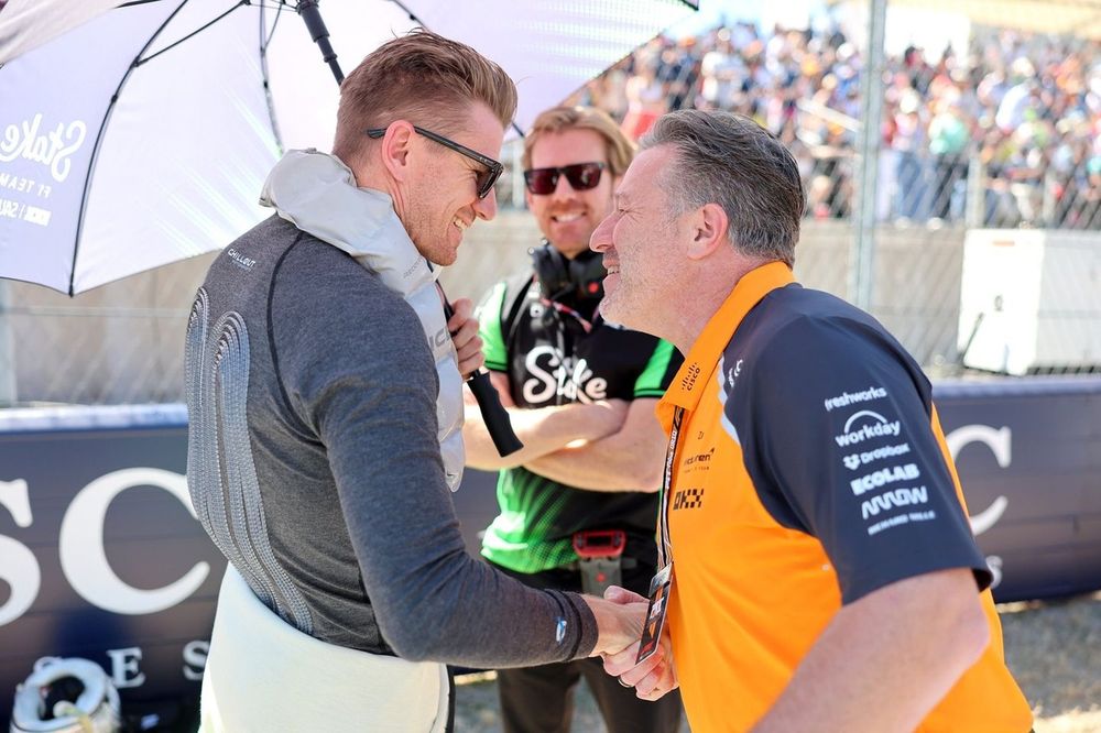 Nico Hulkenberg, Sauber, Zak Brown, McLaren