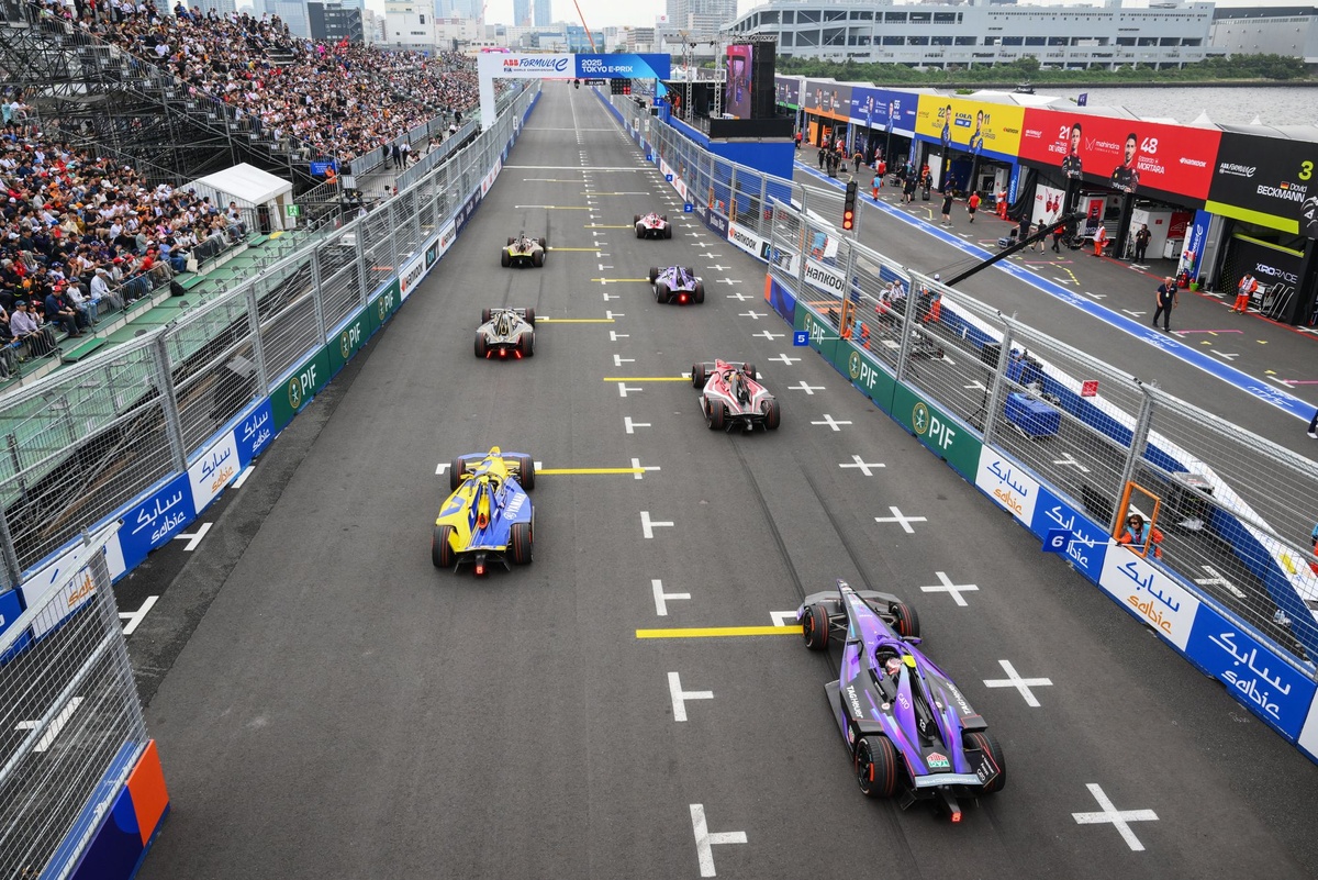 Formula E to stage Tokyo E-Prix as a night race in 2026