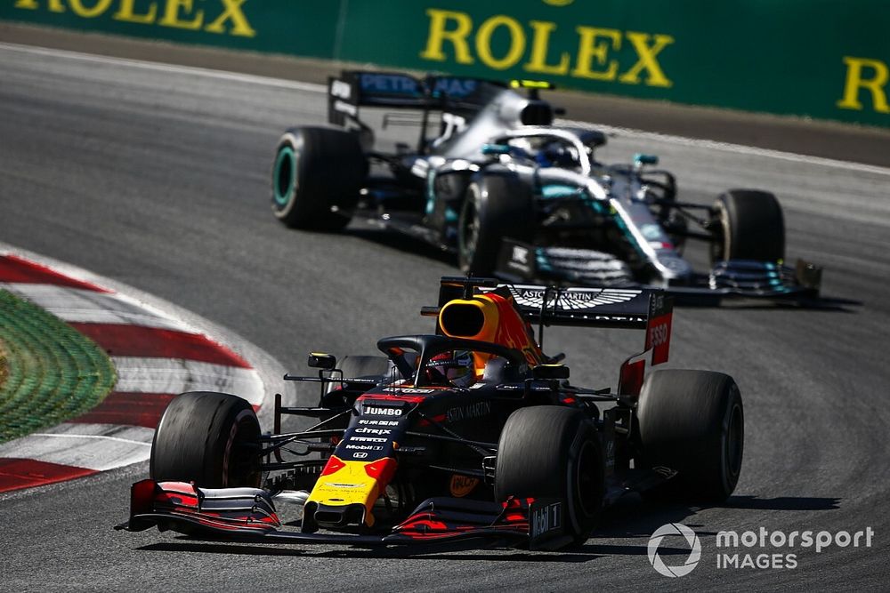 Max Verstappen, Red Bull Racing RB15, Valtteri Bottas, Mercedes AMG W10