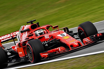 F1, Interlagos, Libere 3: Vettel da record, Hamilton paga un paio di decimi