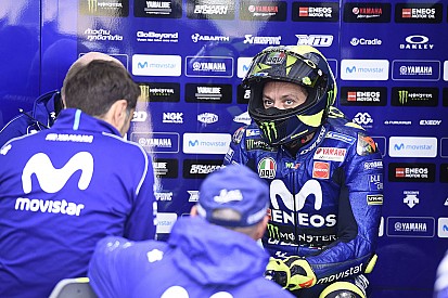 Rossi mengeluh tak punya kecepatan