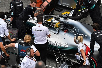 Mercedes: Hamilton a teljes versenyző mintakép, ő jelentette a különbséget idén
