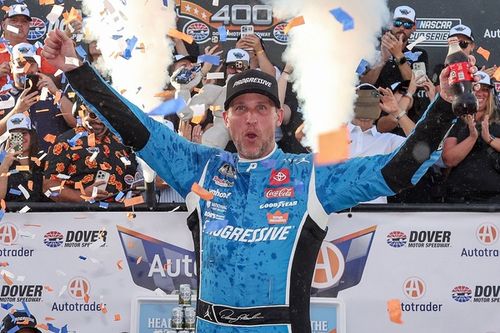 NASCAR: Denny Hamlin renova com Joe Gibbs Racing em acordo plurianual