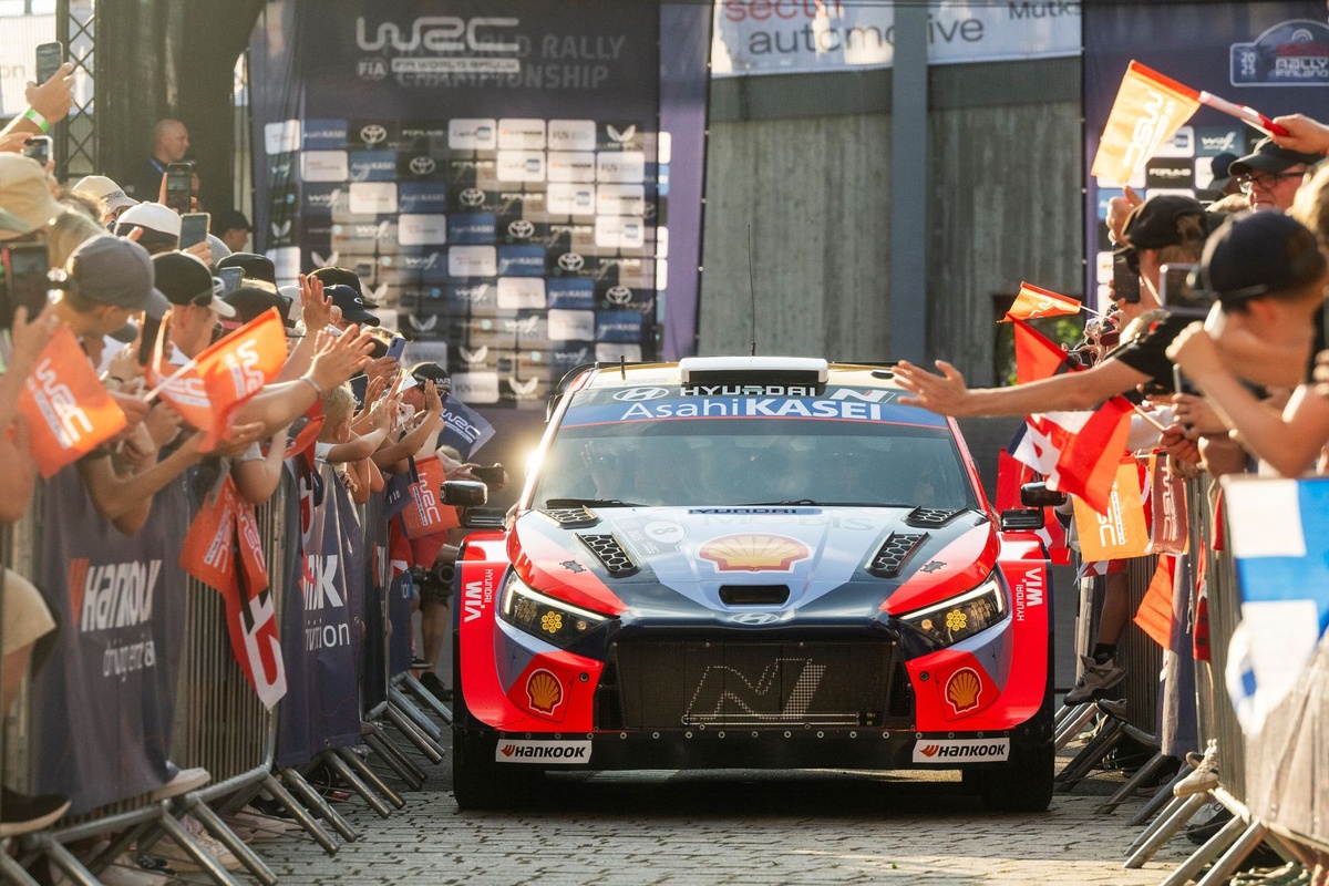 Ott Tänak démarre fort le Rallye de Finlande