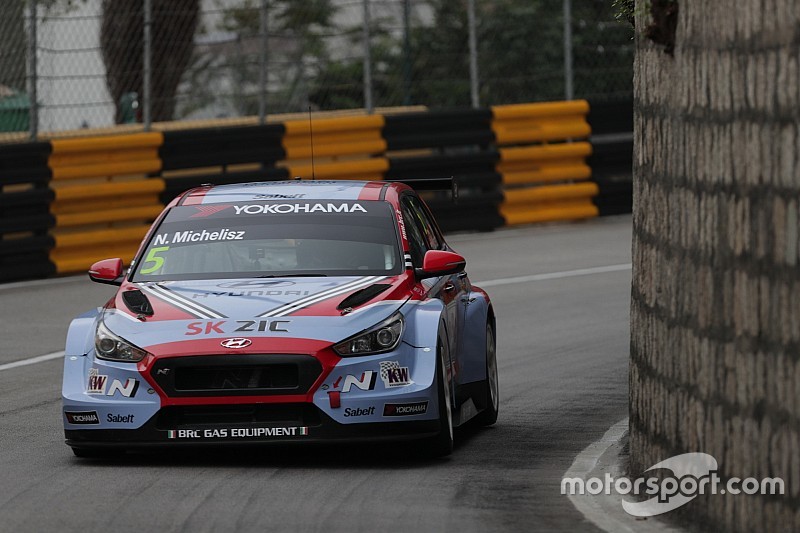 Tarquini a 2018-as WTCR-bajnok, Michelisz dobogóval zárta az évet