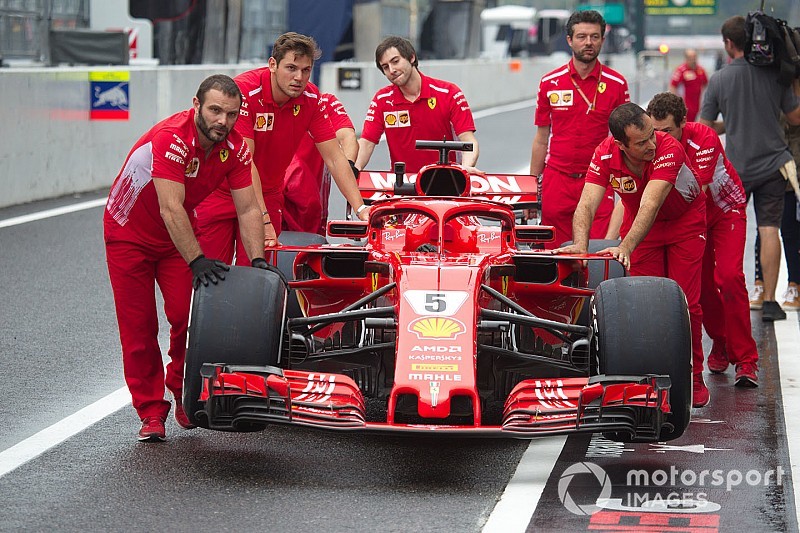 Галерея: нова ліврея Ferrari на Гран Прі Японії
