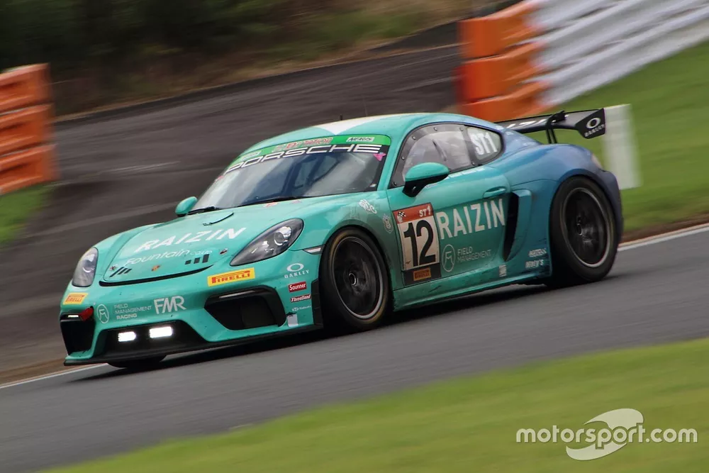 #12 FMR Porsche Cayman GT4
