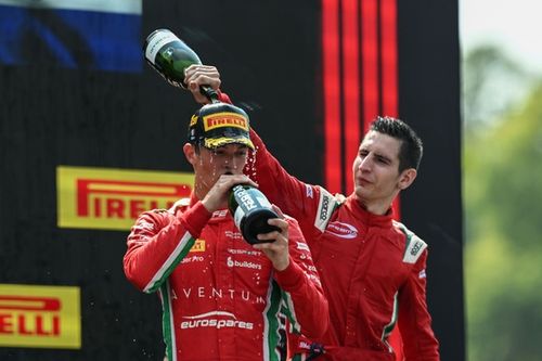 F2 Italia: Bearman gana la carrera al sprint, Durksen en el podio