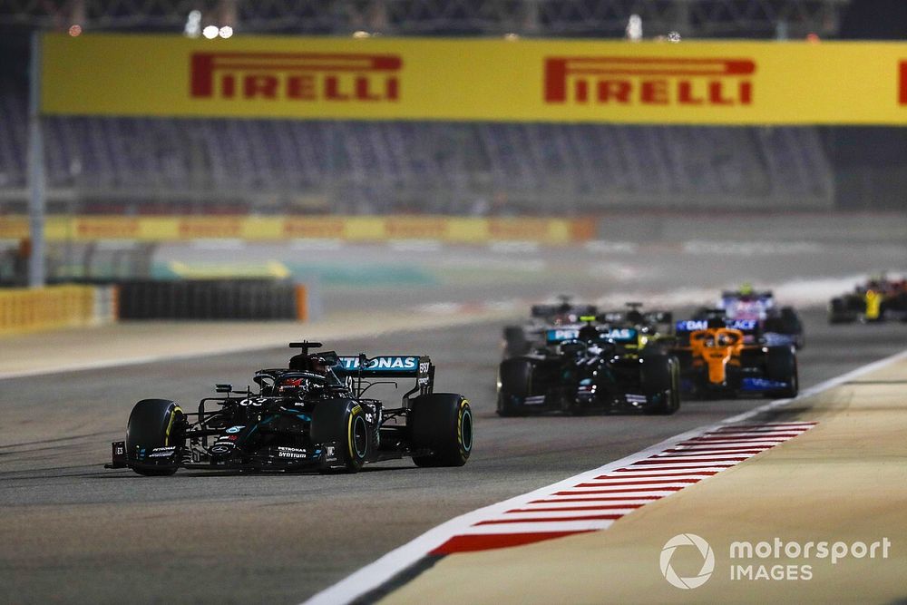 George Russell, Mercedes F1 W11, Valtteri Bottas, Mercedes F1 W11, and Carlos Sainz Jr., McLaren MCL35