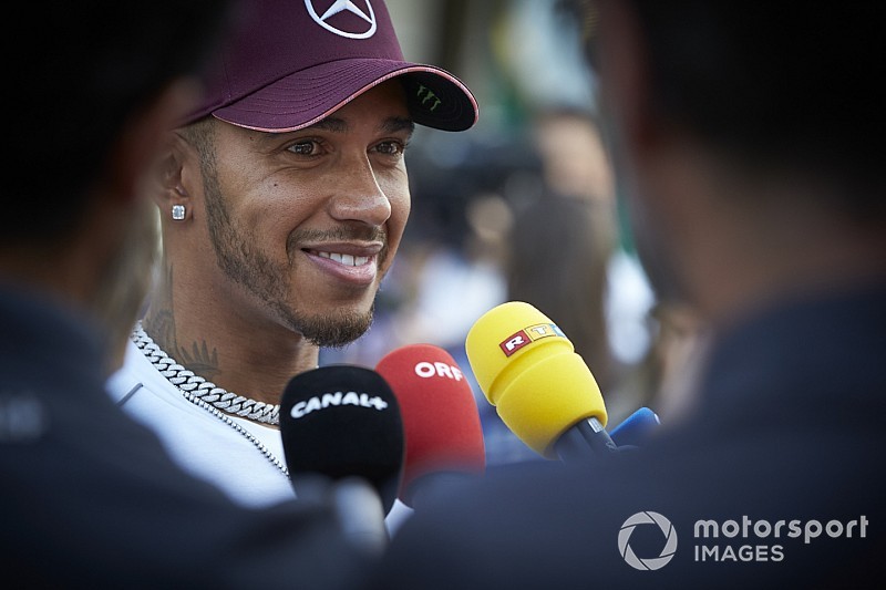 Hamilton elogia arte de carro de 2021: “Legal para c******”