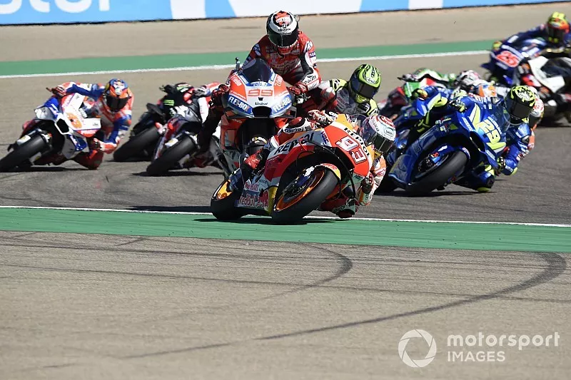 La chute de Jorge Lorenzo, Ducati Team, au départ