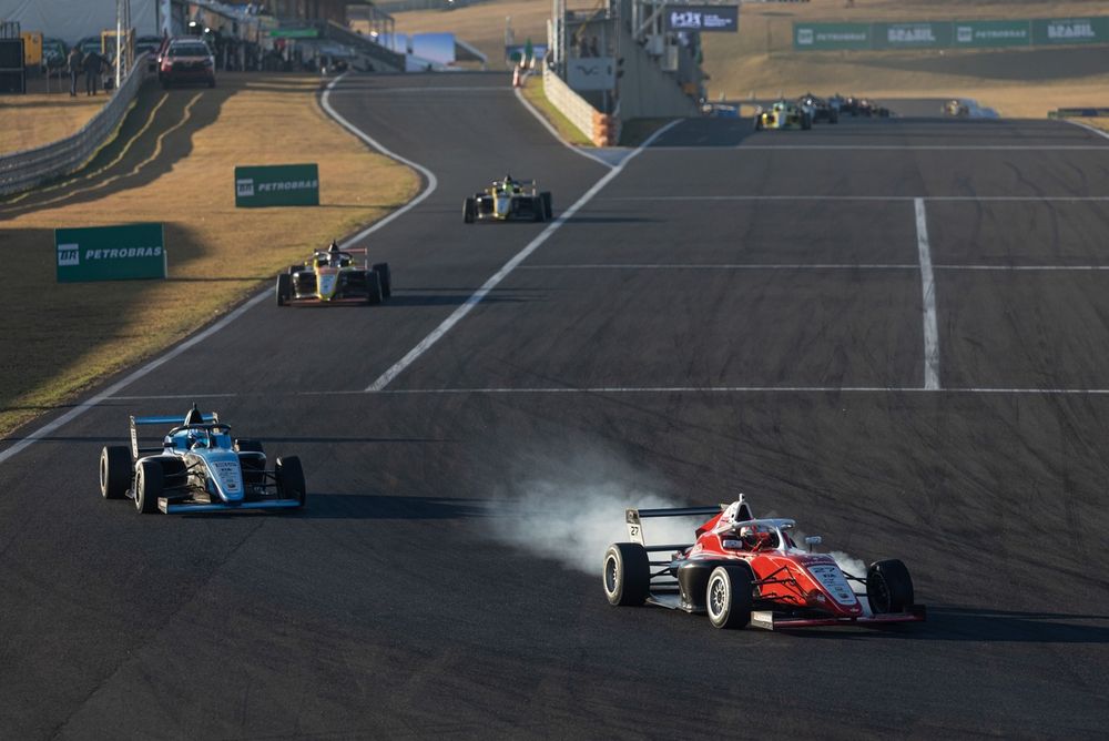 Heitor Dall'Angnol; F4 Brasil