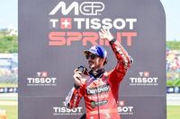 Bagnaia: "Si salgo bien y me pongo primero, puedo luchar por la victoria en carrera"