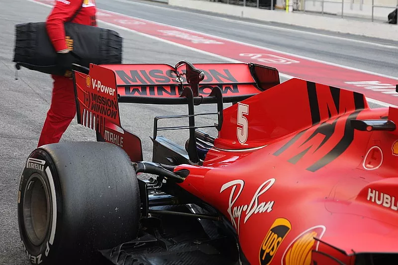 Aler&oacute;n trasero del Ferrari SF1000