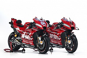 MotoGP｜ドゥカティ、2019年カラー発表。フェラーリF1と同じ