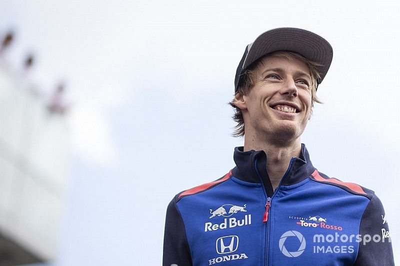 Brendon Hartley, Scuderia Toro Rosso en el desfile de pilotos