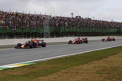 Verstappen hecht weinig waarde aan derde plek in WK