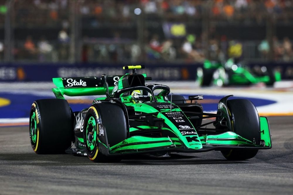 Guanyu Zhou, Stake F1 Team KICK Sauber C44