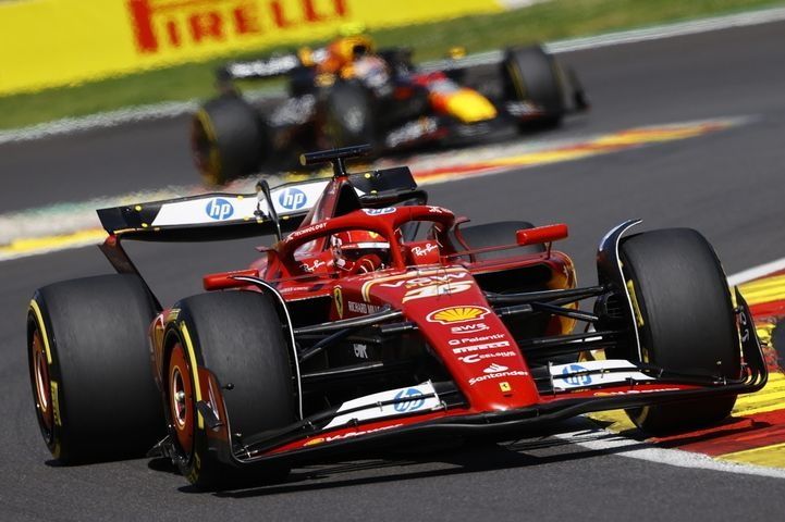 Charles Leclerc, Ferrari SF-24, Sergio Perez, Red Bull Racing RB20