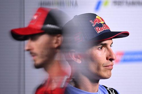 Nie tylko dw&oacute;ch pretendent&oacute;w