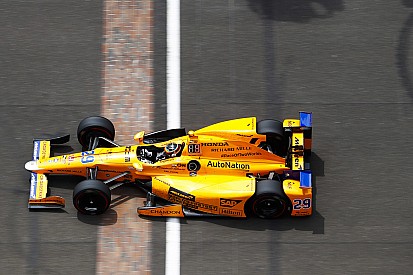 La aventura de McLaren y Alonso en la Indy 500 será con Carlin