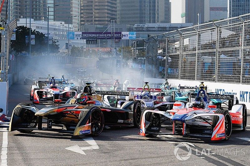 Jean-Eric Vergne, Techeetah lidera a Nick Heidfeld, Mahindra Racing al inicio