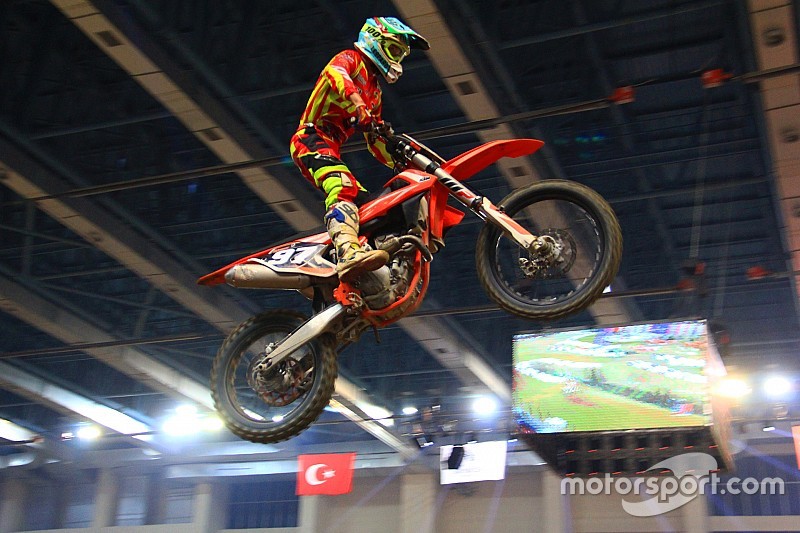 Ivanov, İstanbul Supercross'ta yıldızlaştı