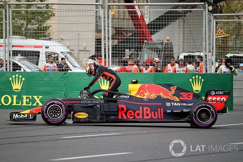 The crashed car of Max Verstappen, Red Bull Racing RB14