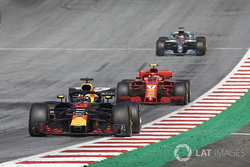 Ricciardo dice que Mercedes ahora parece vulnerable