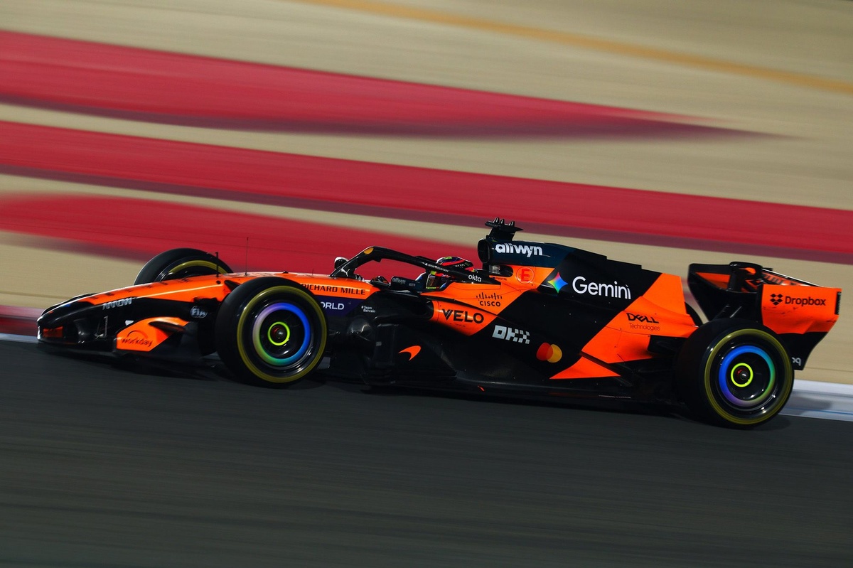 La F1 continue les simulations de départ, McLaren baisse d'un ton