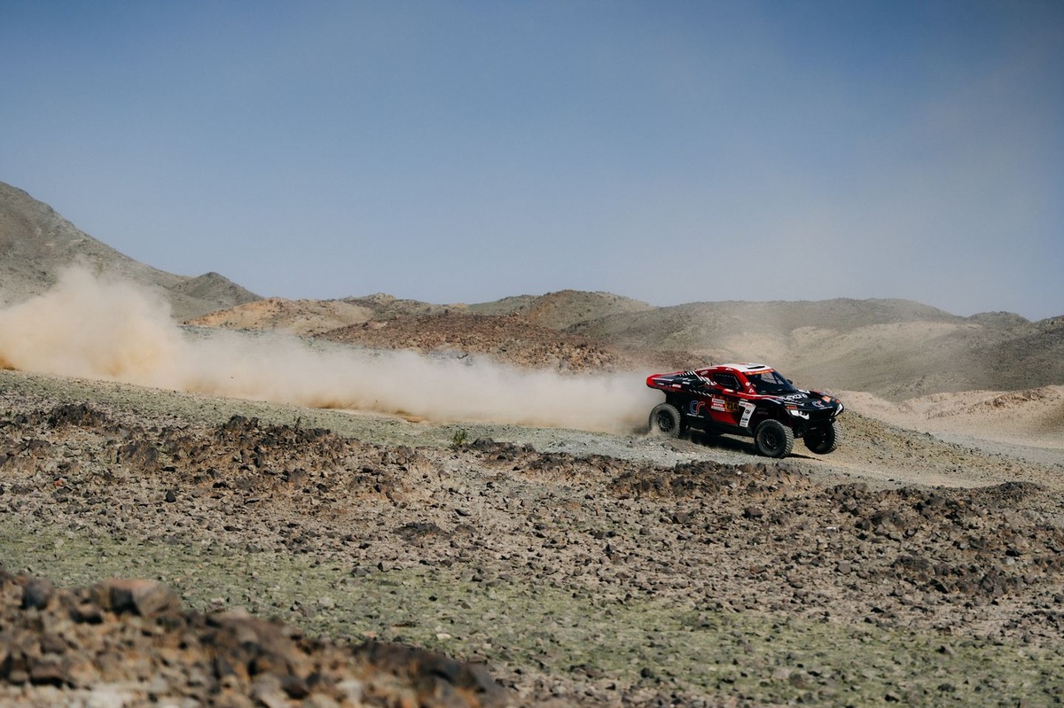 Dakar 2026, Stage 10: Serradori wins stage, Al-Attiyah retakes overall lead