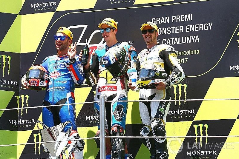 Podium: segundo, Mattia Pasini, Italtrans Racing Team, ganador, Alex Márquez, Marc VDS, tercero, Tho