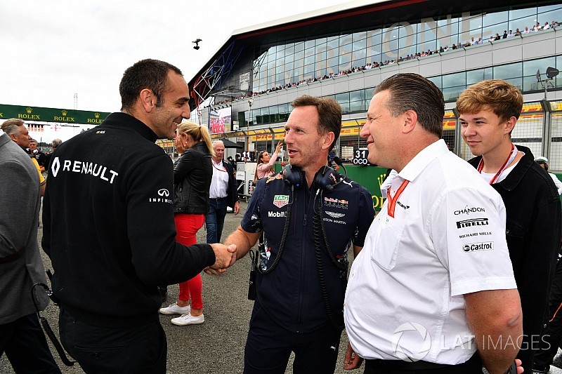 Red Bull ve McLaren, Renault ile aynı motoru alacağından emin