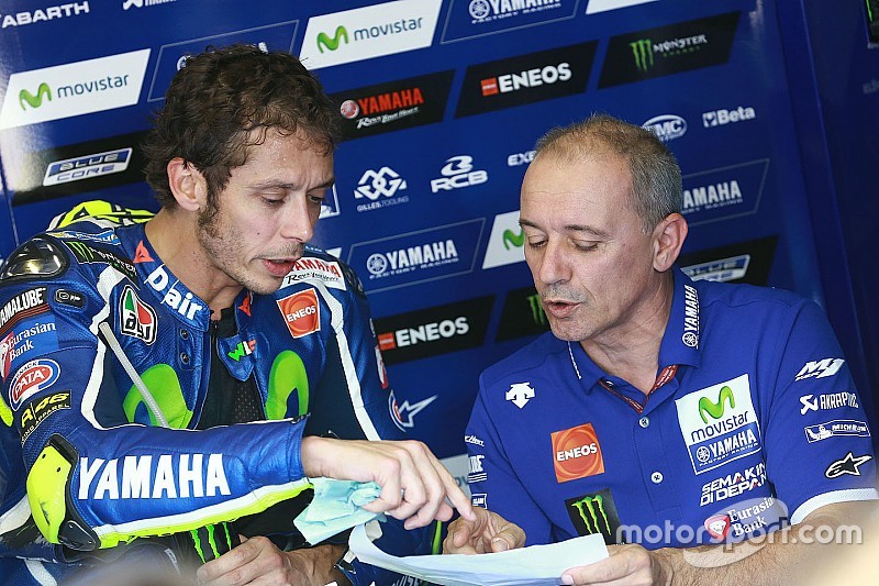 Rossi berpisah dengan pelatih Cadalora