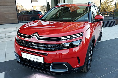 Галерея: кросовер Citroen C5 Aircross приземлився в Україні