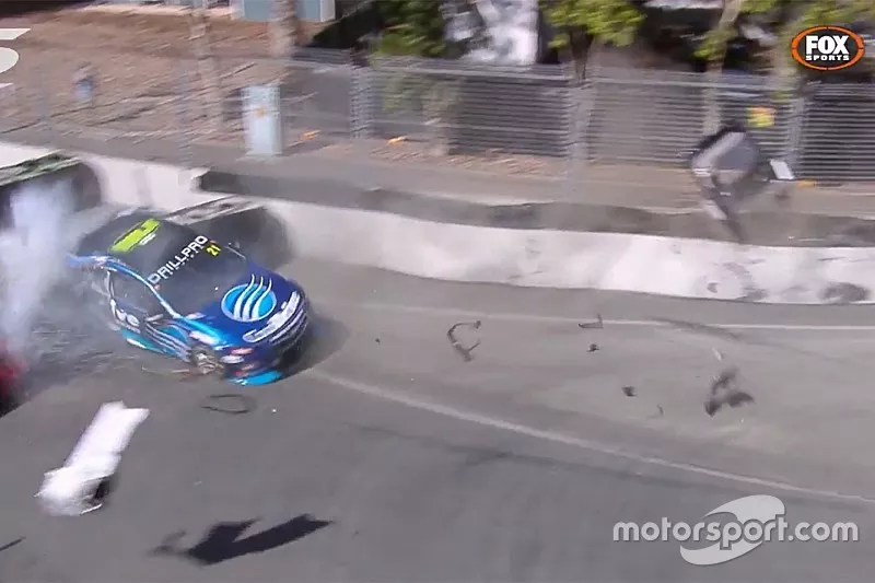 Macauley Jones, Brad Jones Racing crash