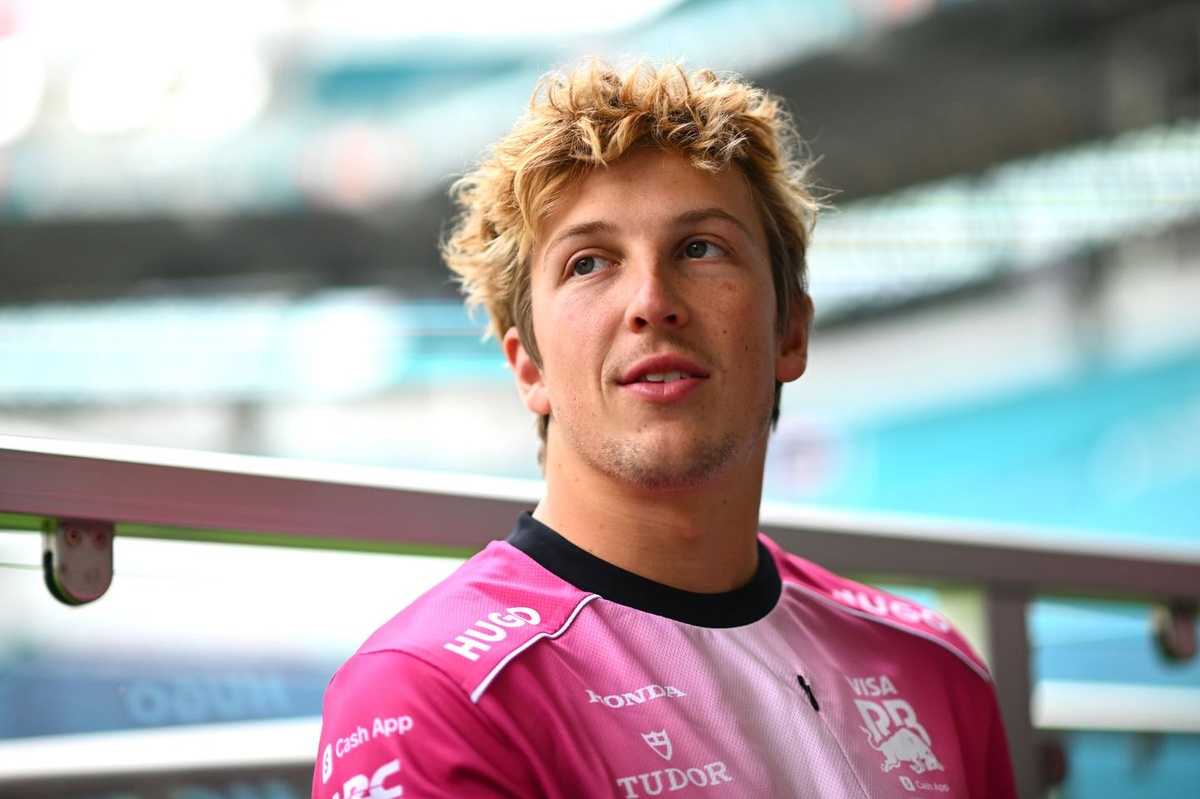 Liam Lawson raises over $50,000 for breast cancer research with supercar hot laps