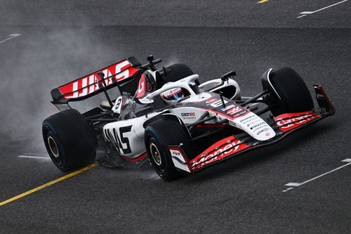 Grosjean retorna à F1 após 1.762 dias: veja imagens