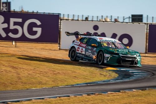 Stock Car: Rafael Suzuki confirma boa fase no Velocitta e conquista primeira pole position no ano