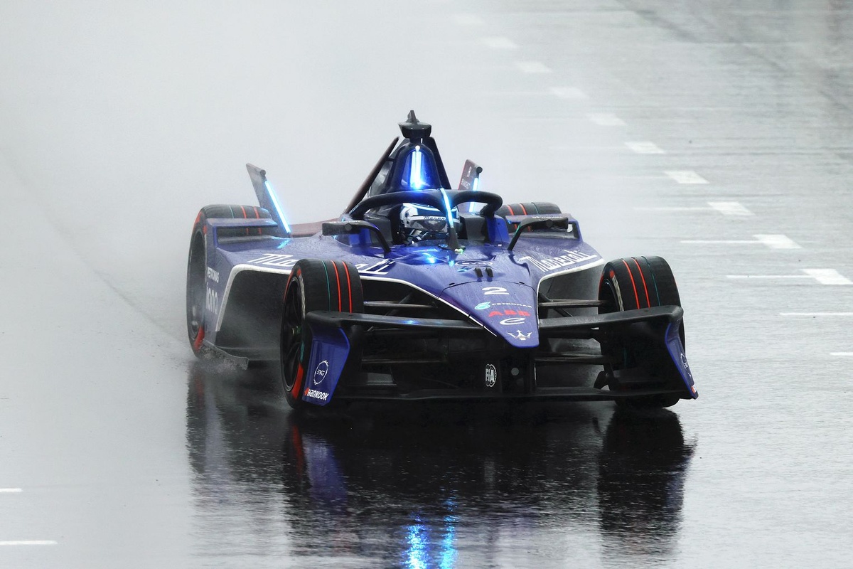 https://cdn-6.motorsport.com/images/amp/0RrQxAr0/s6/stoffel-vandoorne-maserati-msg.jpg