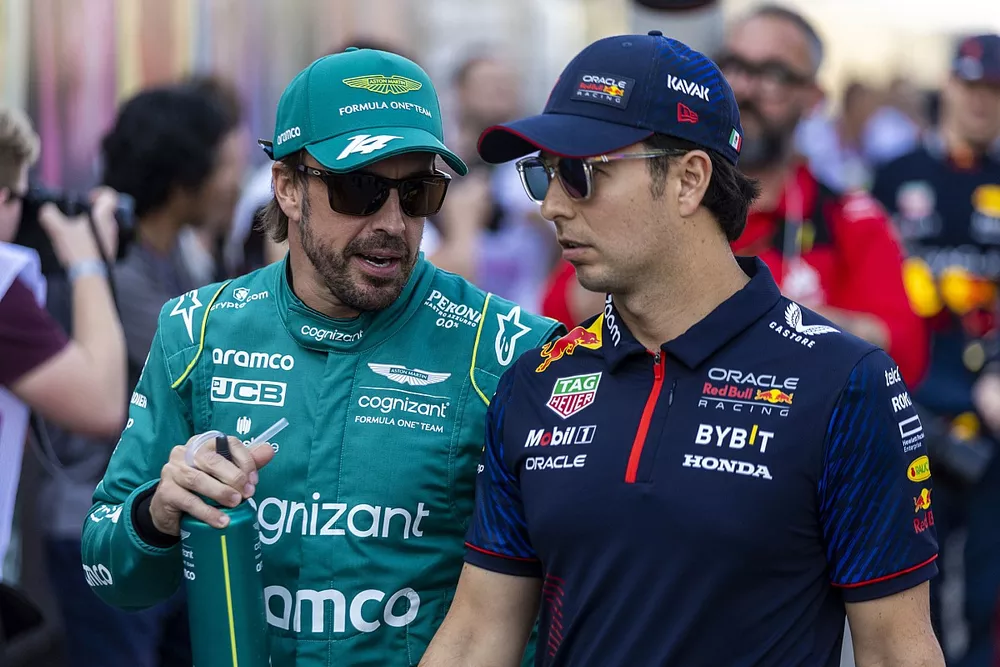 Fernando Alonso, Aston Martin F1 Team Sergio P&eacute;rez, Red Bull Racing
