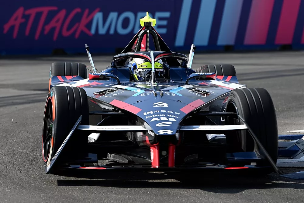 Sergio Sette Camara, NIO 333 FE Team, NIO 333 ER9