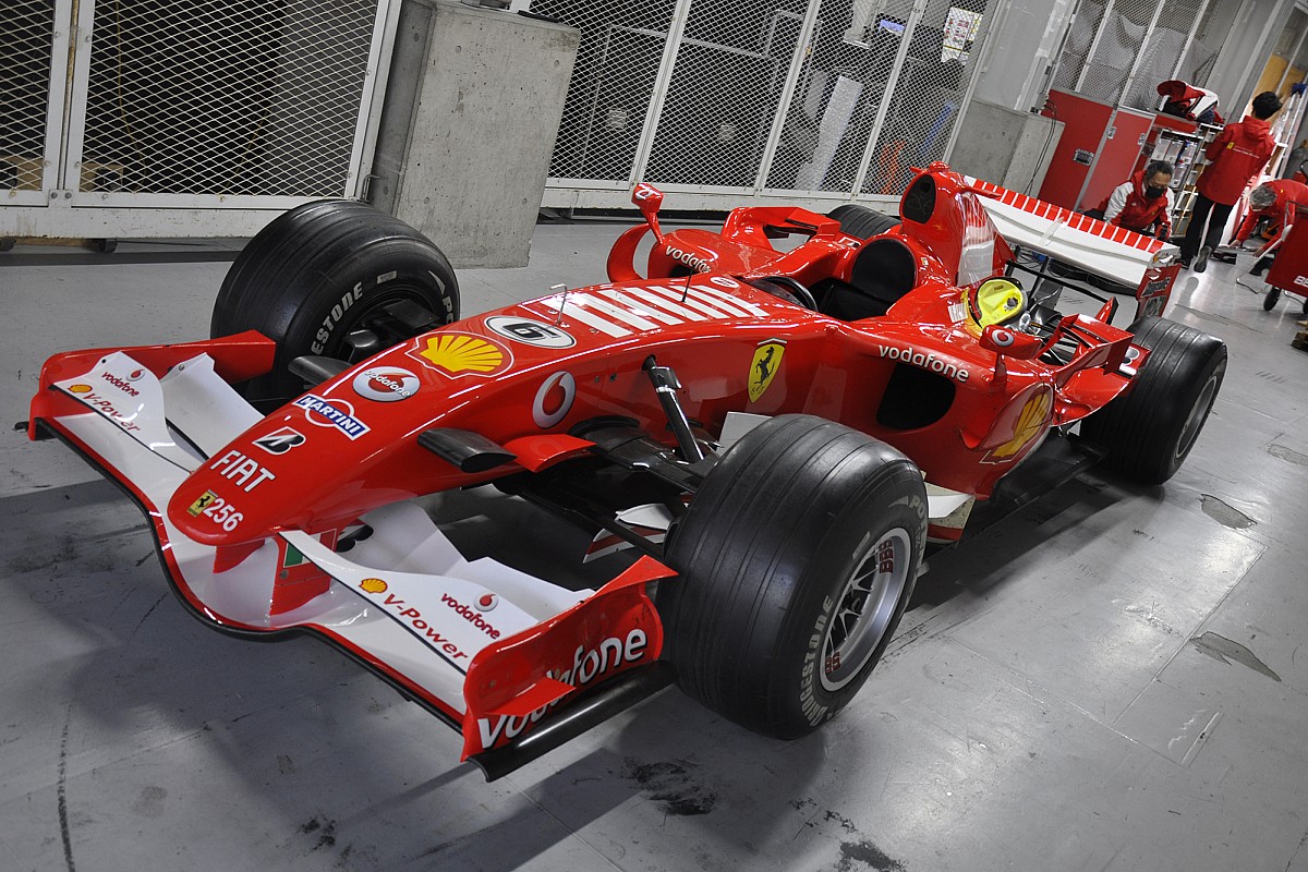 ラブブのF1フェラーリレースウェア （ラブブは含みません） ラブブのF1フェラーリレースウェア （ラブブは含みません