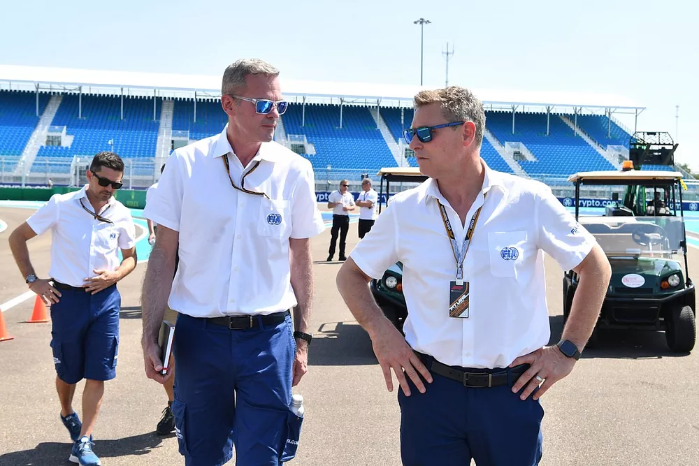 Bernd Maylander, Safety Car Driver and Niels Wittich, Race Director, FIA