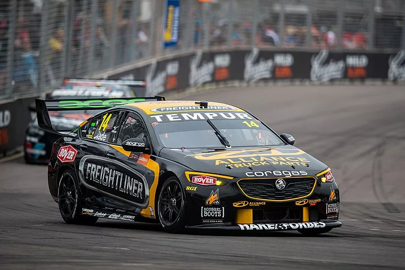 Tim Slade, Brad Jones Racing Holden