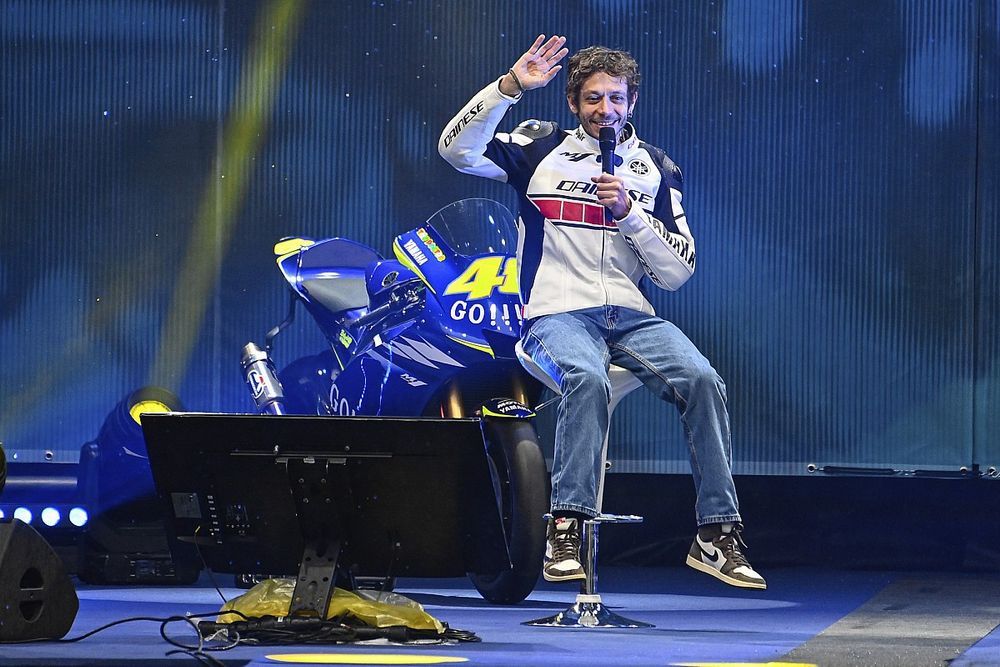 Valentino Rossi en el EICMA en Milán