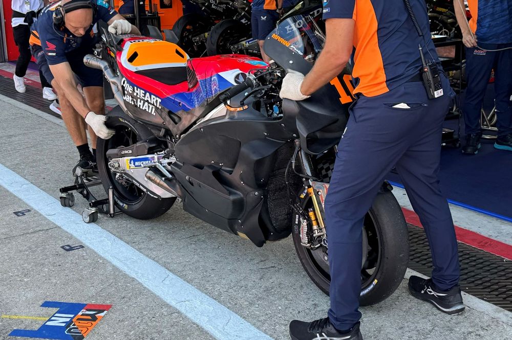 La moto de Luca Marini, Repsol Honda Team
