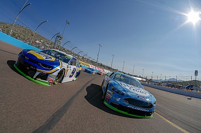 After flat tire, Kevin Harvick just tried "to find a safe spot"