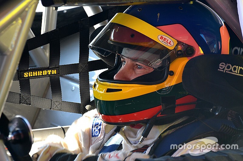 Jacques Villeneuve correrá NASCAR Euro em 2019